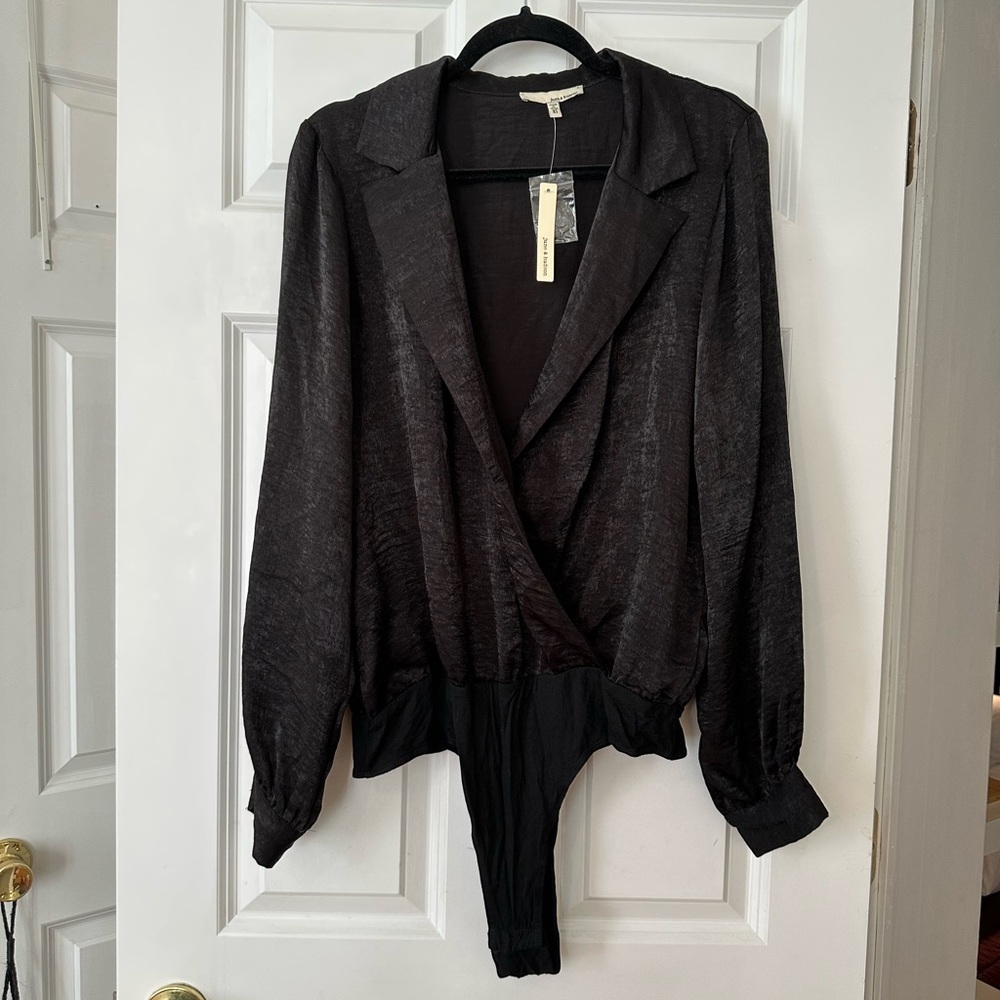 NWT June and Hudson body top from ASOS black velvet XL